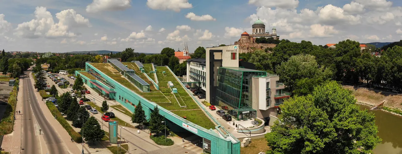 Portobello Wellness & Yacht Hotel Esztergom Esztergom - Mjus 1. 