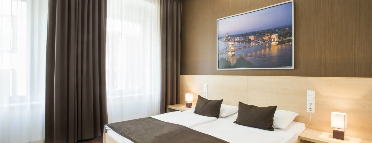 Promenade City Hotel Budapest - Mjus 1. - teljes elrefizetssel